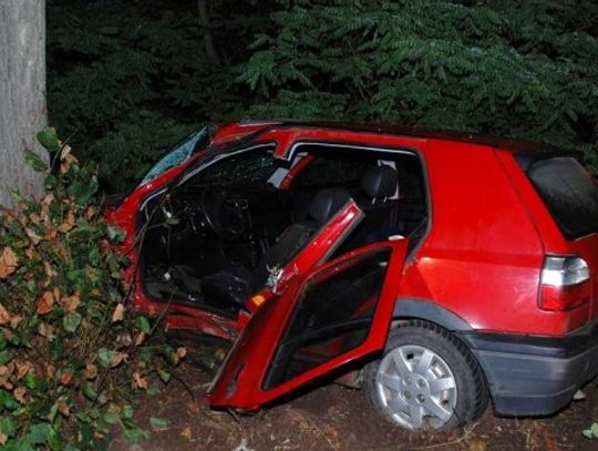 08.07.2013r. Kwidzyn – pijany kierowca spowodował kolizję a uciekając,  zatrzymał się na drzewie