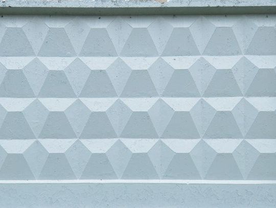 Sprawdzona farba do betonu - jak ocenić podłoże i zaplanować malowanie betonu na zewnątrz? Sprawdzona farba do betonu - jak ocenić podłoże i zaplanować malowanie betonu na zewnątrz?