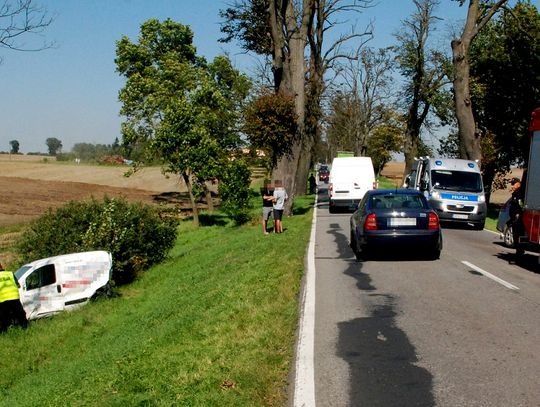 Zderzenie trzech samochodów na drodze K-55 przed Gardeją